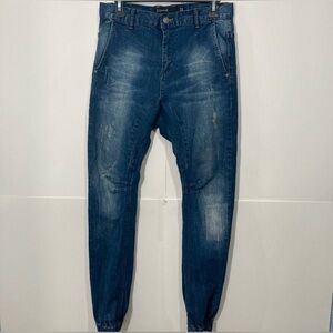 Cotton:On 91 Men Slim Denim Jogger Pants
Taper Fit Stretch Jeans Blue Size 28